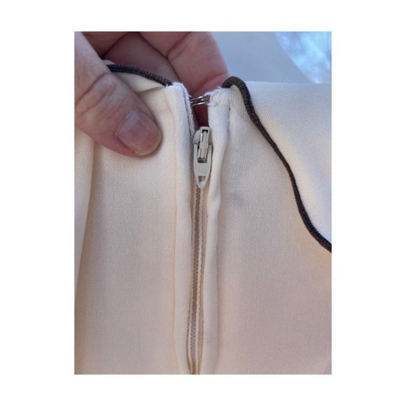 70s Ivory Maxi Dress Brown Ruffle Trim V Neck Flutter Cap Sleeve Oversize Collar - Picture 10 of 14